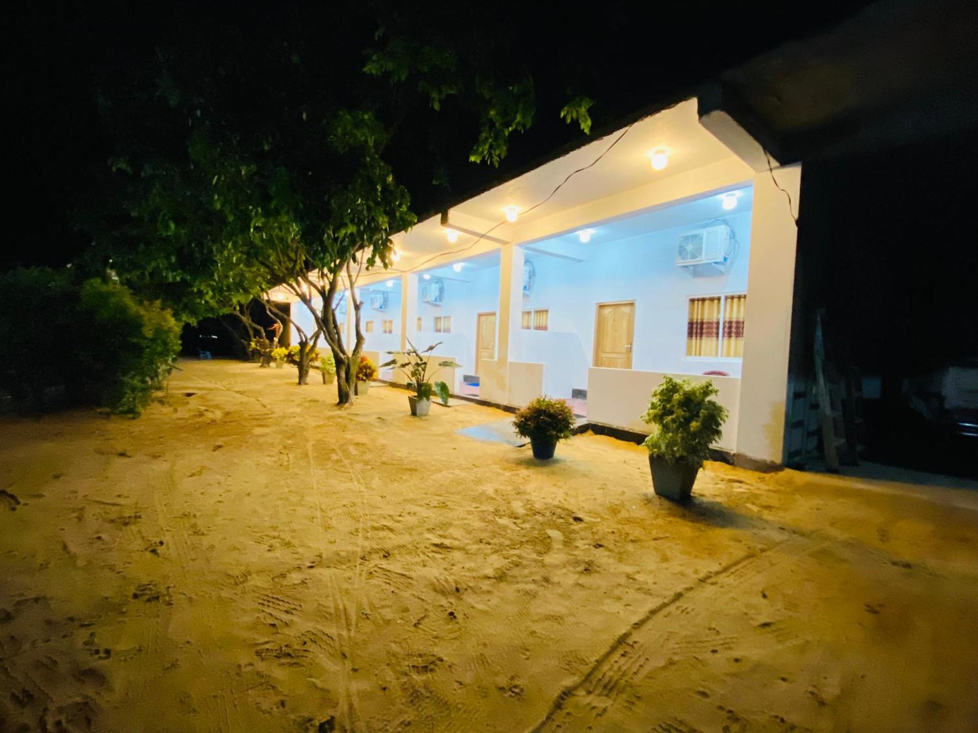 Alankuda Dolphin Village מראה חיצוני תמונה